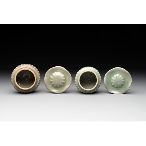 115 - A collection of six Chinese Longquan celadon wares, Yuan/MingH.: 8,5 cm (the ewer)H.: 8,5 cm (the ja... 