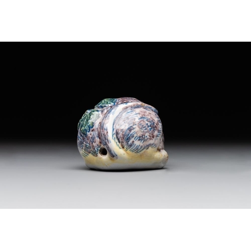 1153 - A polychrome Dutch Delft model of a squirrel, 18th C.Dim.: 10,5 x 5 x 4 cm
... 