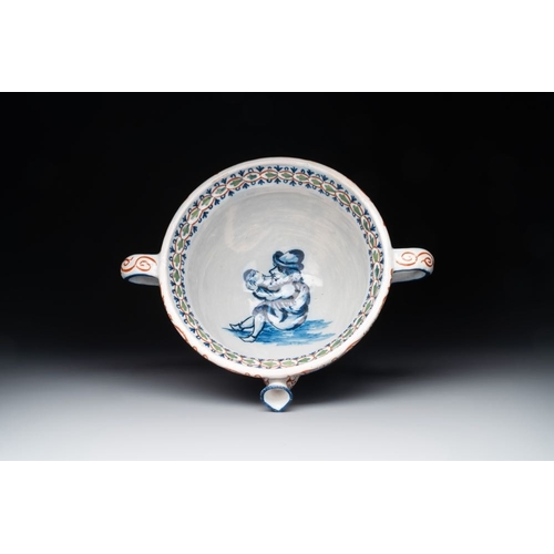 1163 - A rare Dutch Delft cashmere palette posset pot, early 18th C.L.: 31,5 cm - H.: 14,5 cm

... 