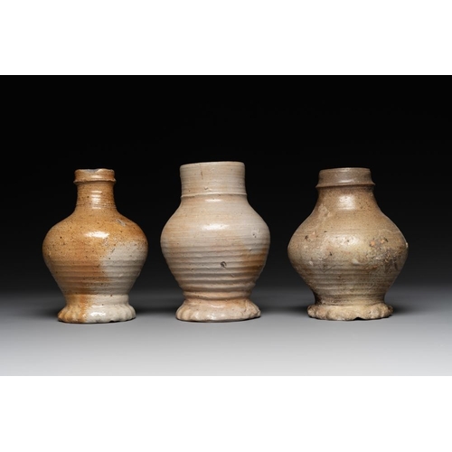 1170 - Five German stoneware jugs, 16/17th C.H.: 25 cm (the tallest)H.: 20 cm (the smallest)... 