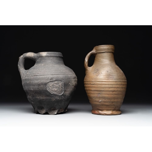 1173 - A collection of five German proto stoneware jugs and a vessel, 14th C.H.: 24,2 cm (the tallest)H.: 1... 