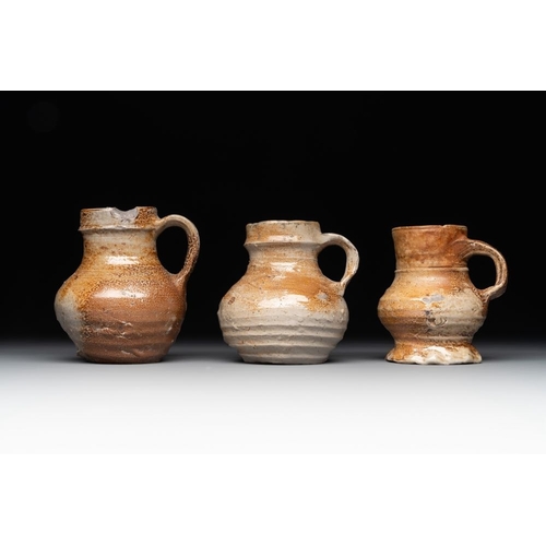 1176 - A collection of six German stoneware mugs, 16/17th C.H.: 12 cm (the tallest)H.: 9,8 cm (the smallest... 