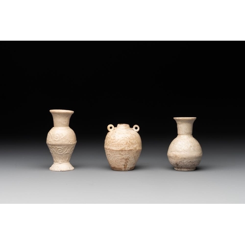 119 - A collection of nine Chinese white-glazed and cream-glazed wares, incl. Dehua, Song/MingDia.: 22 cm ... 