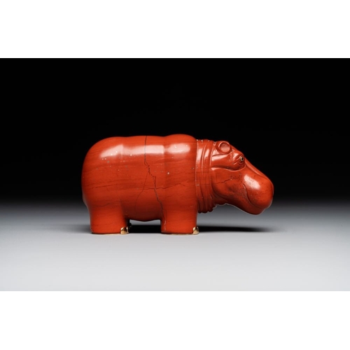 1191 - An 18kt gold mounted red jasper hippopotamus with sapphire inset eyes in Faberge-style, early 20th C... 