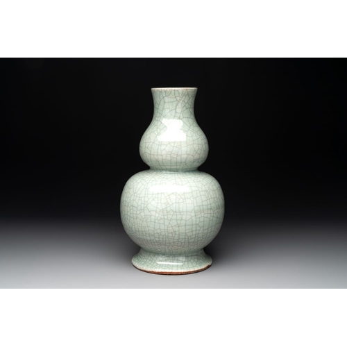 161 - A Chinese ge-type double gourd vase, 19th C.H.: 33,2 cm
