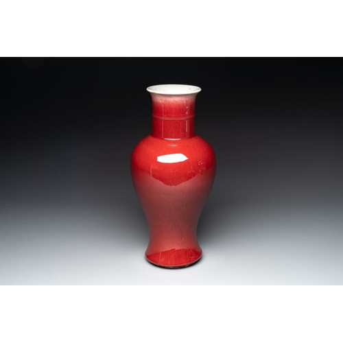 195 - A Chinese copper-red-glazed vase, 18/19th C.H.: 40,4 cm