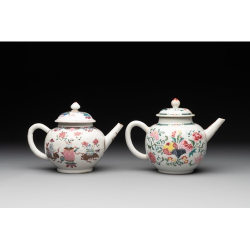 215 - Two Chinese famille rose teapots and covers, QianlongL.: 17,5 cm - H.: 13 cm (the largest incl. cove... 