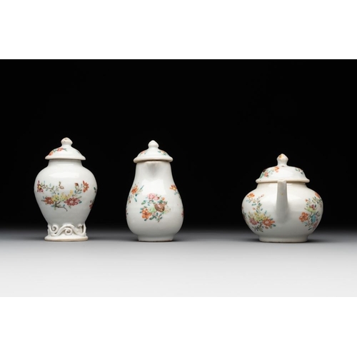 222 - A rare complete Chinese famille rose 8-person miniature tea service comprising 28 pieces, QianlongL.... 