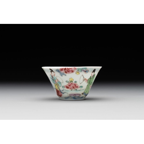 228 - A Chinese famille rose 'Xi Xiang Ji' cup and saucer, YongzhengDia.: 10,5 cm (the saucer)Dia.: 6,7 cm... 