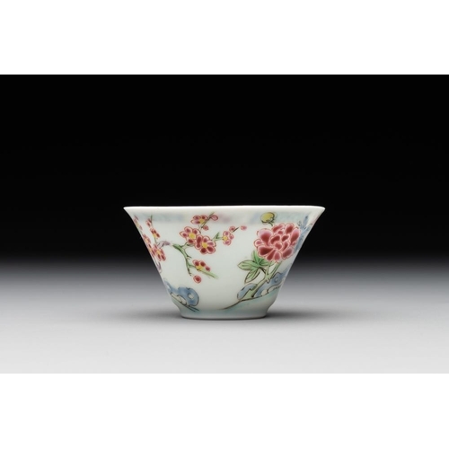 228 - A Chinese famille rose 'Xi Xiang Ji' cup and saucer, YongzhengDia.: 10,5 cm (the saucer)Dia.: 6,7 cm... 