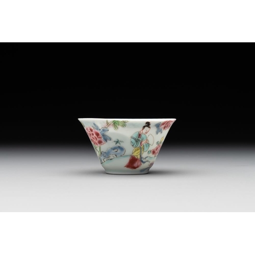 228 - A Chinese famille rose 'Xi Xiang Ji' cup and saucer, YongzhengDia.: 10,5 cm (the saucer)Dia.: 6,7 cm... 