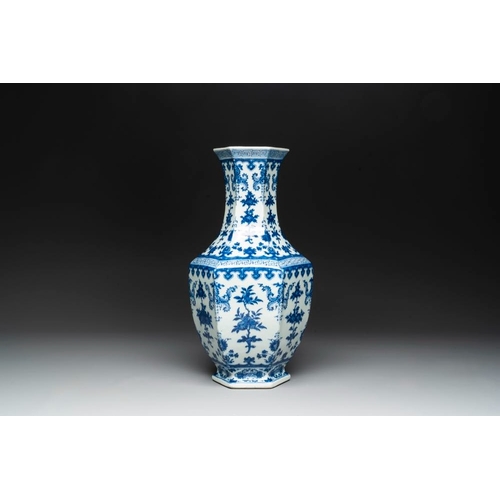 257 - A Chinese blue and white hexagonal 'sanduo' vase, Qianlong mark and of the periodH.: 44 cm... 