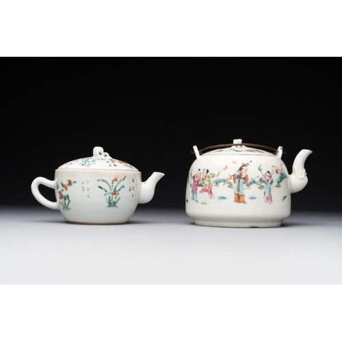 272 - A varied collection of seven Chinese famille rose, verte and monochrome wares, 19th C.H.: 21,5 cm (t... 