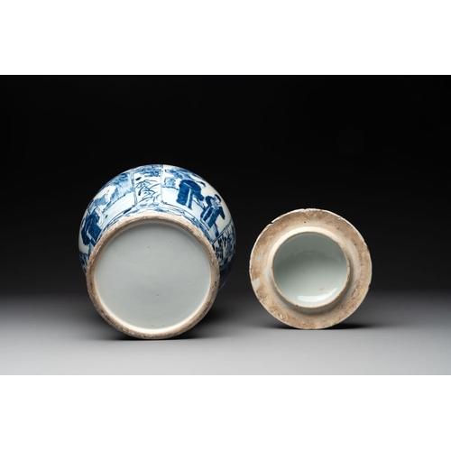 316 - A pair of Chinese blue and white vases and covers with figural panels, 19th C.H.: 50 cm (incl. cover... 