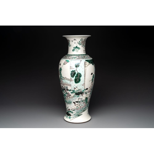 320 - A large Chinese verte biscuit vase with narrative design, Kangxi mark, 19th C.H.: 59,3cm
... 