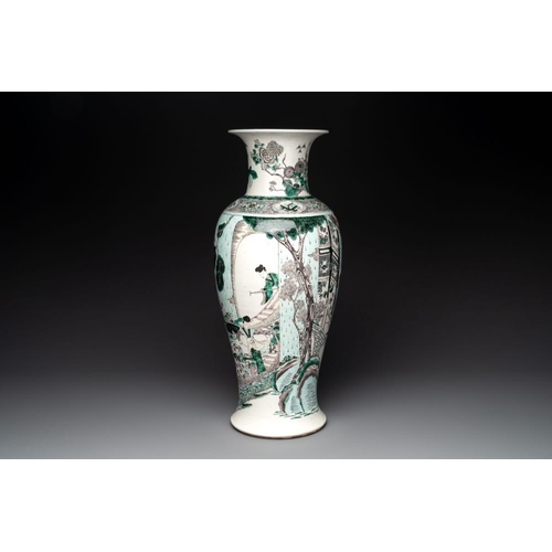 320 - A large Chinese verte biscuit vase with narrative design, Kangxi mark, 19th C.H.: 59,3cm
... 