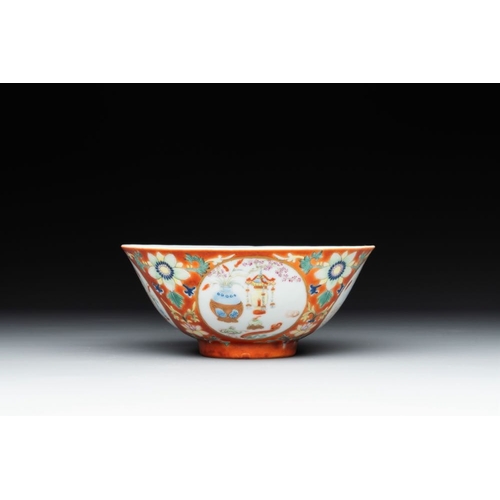 329 - A Chinese famille rose coral-red-ground 'antiquities' bowl, Yongzheng mark, RepublicDia.: 14,6 cm - ... 