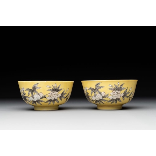 335 - A pair of Chinese 'Da Ya Zhai ' yellow-ground grisaille bowls, Yong Qing Chang Chun  mark, 20th C.Di... 