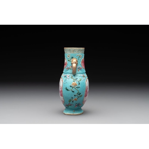 346 - A Chinese famille rose puce-enamelled turquoise-ground 'hu' vase, RepublicH.: 13,5 cm... 