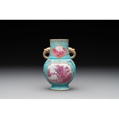 346 - A Chinese famille rose puce-enamelled turquoise-ground 'hu' vase, RepublicH.: 13,5 cm... 