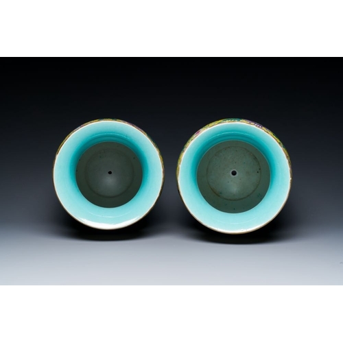 386 - A pair of Chinese famille rose yellow-ground 'dragon' vases, Qianlong mark, RepublicH.: 42,5 cm... 