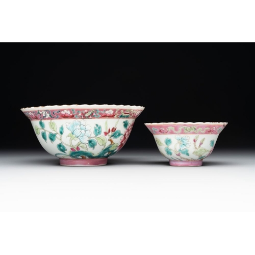 407 - A collection of 16 Chinese famille rose wares for the Straits or Peranakan market, 19th C.Dia.: 22,5... 