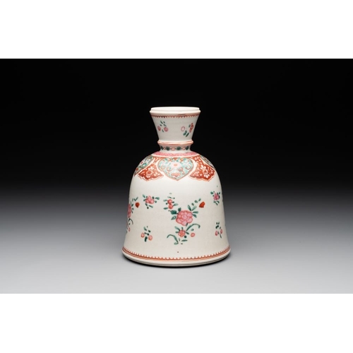 409 - A Chinese famille rose hookah base with floral design for the Islamic market, QianlongH.: 18 cm... 