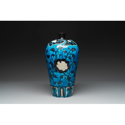 42 - A Chinese Fahua 'meiping' vase with lotus scrolls, MingH.: 41,5 cm