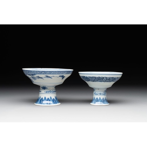 426 - A collection of 22 Chinese blue and white wares, Ruo Shen Zhen Cang mark, 19/20th C.Dia.: 8,8 cm - H... 