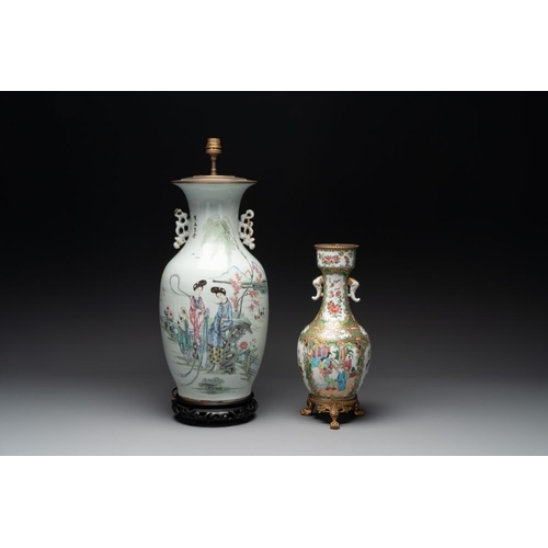 437 - A varied collection of 14 Chinese famille rose and monochrome wares, 19/20th C.H.: 54,5 cm (the larg... 