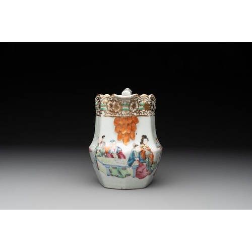 453 - A Chinese gilt-decorated Canton famille rose ewer with figural design, 19th C.L.: 17,5 cm - H.: 18 c... 