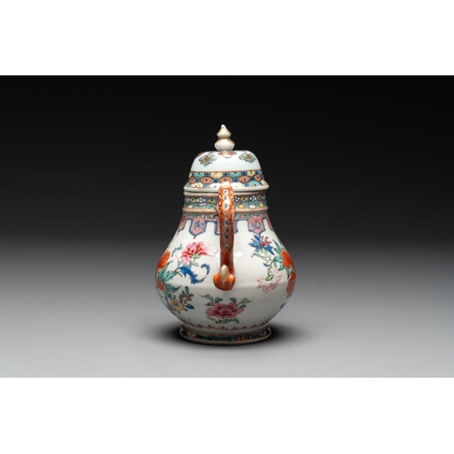 479 - A Chinese famille rose 'dragon spout' teapot with floral design, Yongzheng/QianlongL.: 17 cm - H.: 1... 