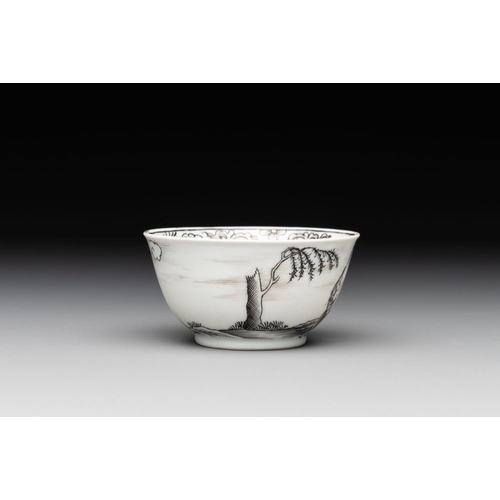 492 - A Chinese grisaille and gilt-decorated 'European subject' cup and saucer, QianlongDia.: 12,2 cm (the... 