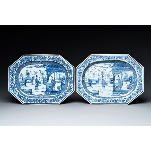 509 - A pair of octagonal Chinese blue and white 'court ladies' dishes, YongzhengDim.: 43,8 x 33 cm... 