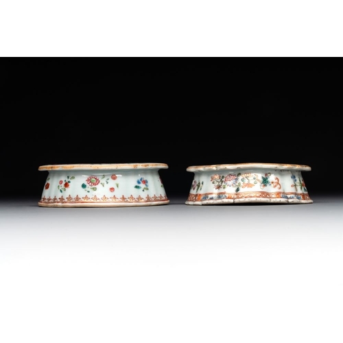 511 - A rare Chinese crown-monogrammed salt and two fine famille rose salts, QianlongDim.: 8,5 x 6,8 x 3,8... 