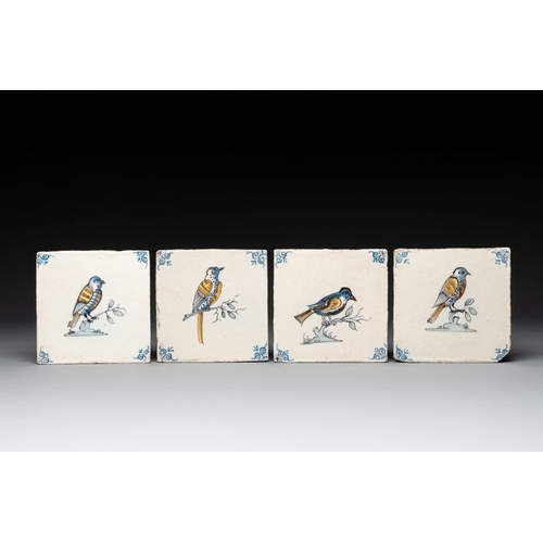 589 - 9 polychrome Dutch Delft 'bird' and 'swan' tiles, 17th C.Dim.: ca. 13 x 13 cm
... 