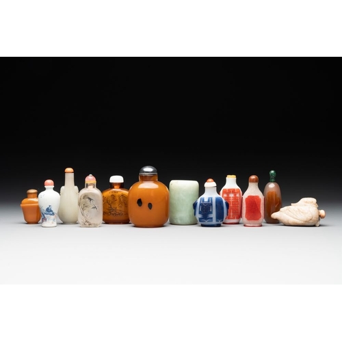 632 - A collection of 12 Chinese snuff bottles and a jade pendant, Chenghua mark, 18/20th C.H.: 8 cm (the ... 