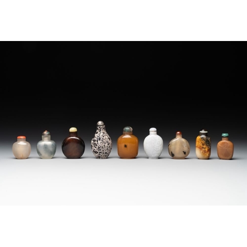 634 - A collection of 16 Chinese precious stone snuff bottles, 19/20th C.H.: 9,4 cm (the tallest incl. sto... 