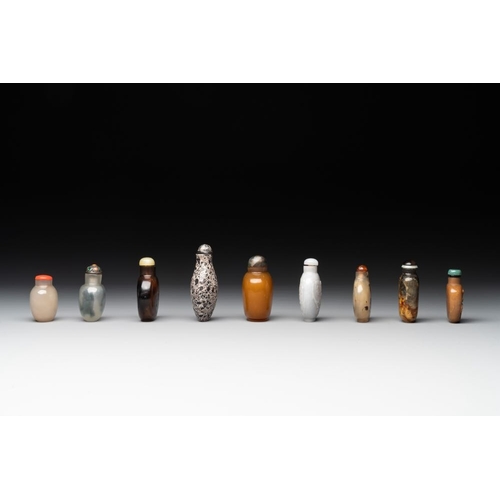 634 - A collection of 16 Chinese precious stone snuff bottles, 19/20th C.H.: 9,4 cm (the tallest incl. sto... 