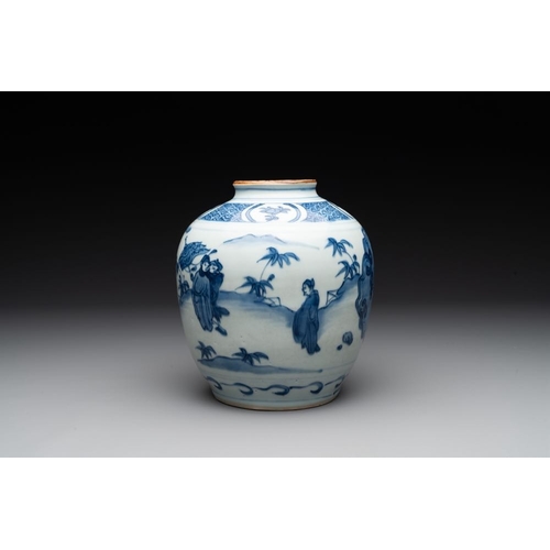 64 - A Chinese blue and white globular vase with figures in a landscape, hare mark, WanliH.: 19,5 cm... 