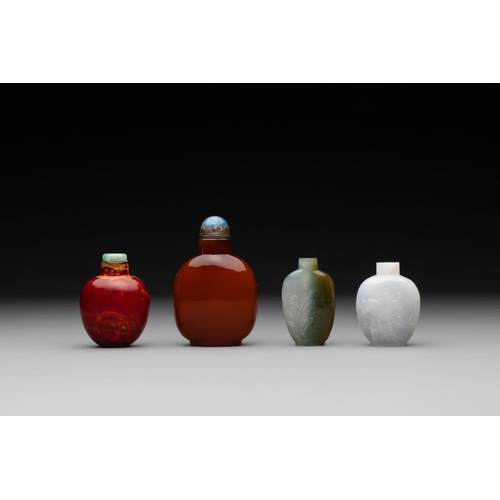 641 - Four Chinese Peking glass, agate and jade snuff bottles, 19/20th C.H.: 8,7 cm (the tallest incl. sto... 