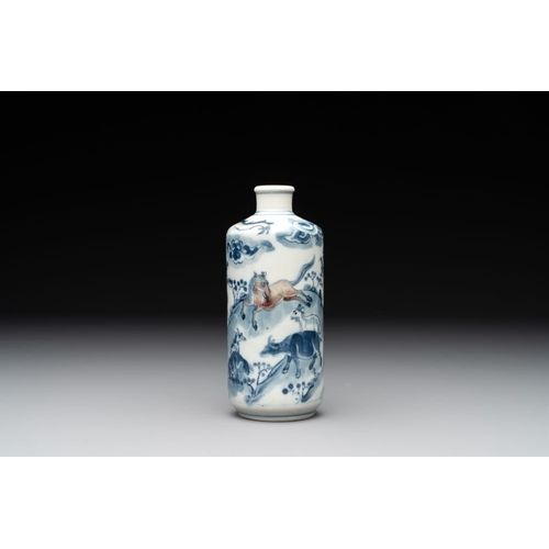 663 - A large Chinese blue, white and copper-red 'zodiac' snuff bottle, squirrel mark, 19th C.H.: 12 cm... 