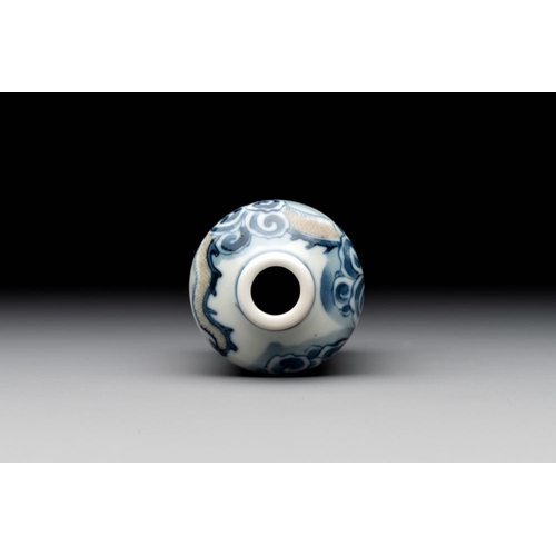 663 - A large Chinese blue, white and copper-red 'zodiac' snuff bottle, squirrel mark, 19th C.H.: 12 cm... 