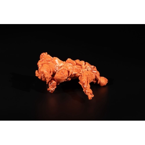 675 - A Chinese red coral 'Sanxing' group on wooden stand, 19/20th C.L.: 16 cm - H.: 15,7 cm
Weight: 498 g... 