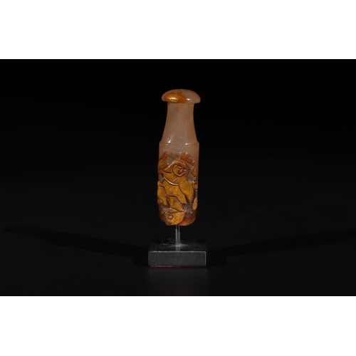 683 - A Chinese agate 'Liuhai' cigarette holder or hookah mouth piece, possibly for the Islamic market, 19... 