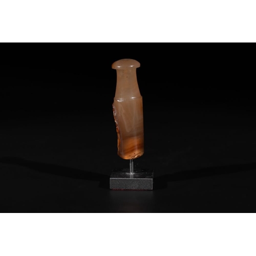 683 - A Chinese agate 'Liuhai' cigarette holder or hookah mouth piece, possibly for the Islamic market, 19... 