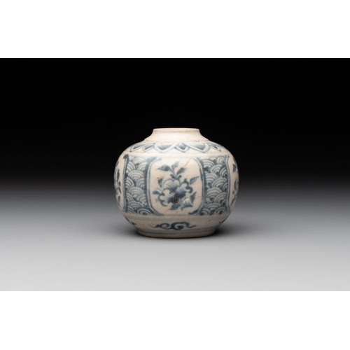 74 - A collection of five Chinese blue and white jarlets, YuanH.: 7 cm (the tallest)H.: 5 cm (the smalles... 