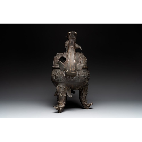 745 - A massive Chinese archaistic bronze 'elephant' censer and cover, MingL.: 62 cm - H.: 54 cm
Weight: 1... 