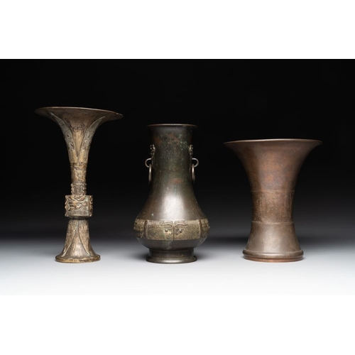 748 - Five various Chinese archaistic bronze vases, Ming/QingH.: 38,7 cm (the tallest)H.: 14,5 cm (the sma... 