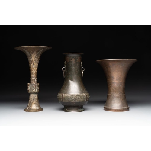 748 - Five various Chinese archaistic bronze vases, Ming/QingH.: 38,7 cm (the tallest)H.: 14,5 cm (the sma... 